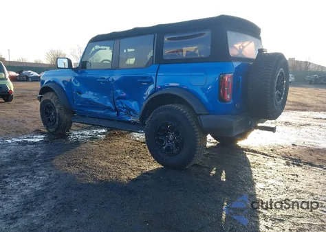 2021 Ford Bronco Wildtrak z USA, uszkodzony, nr VIN 1FMEE5DP8MLA61821